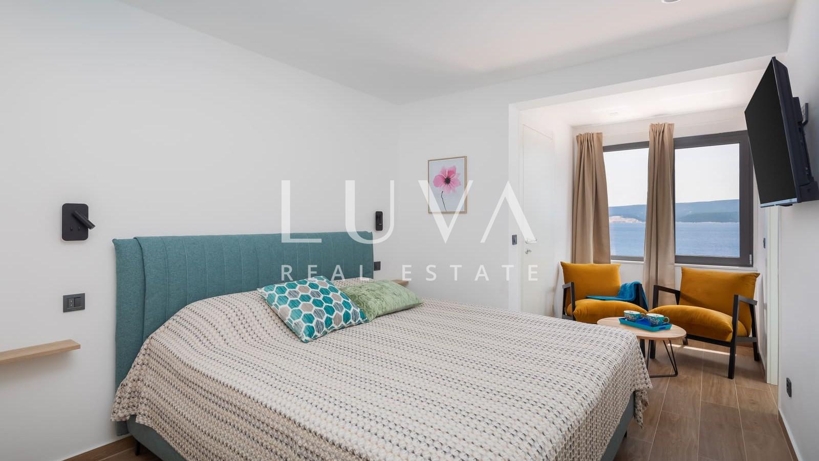 Omiš, Stanići, seafront house with pool for sale