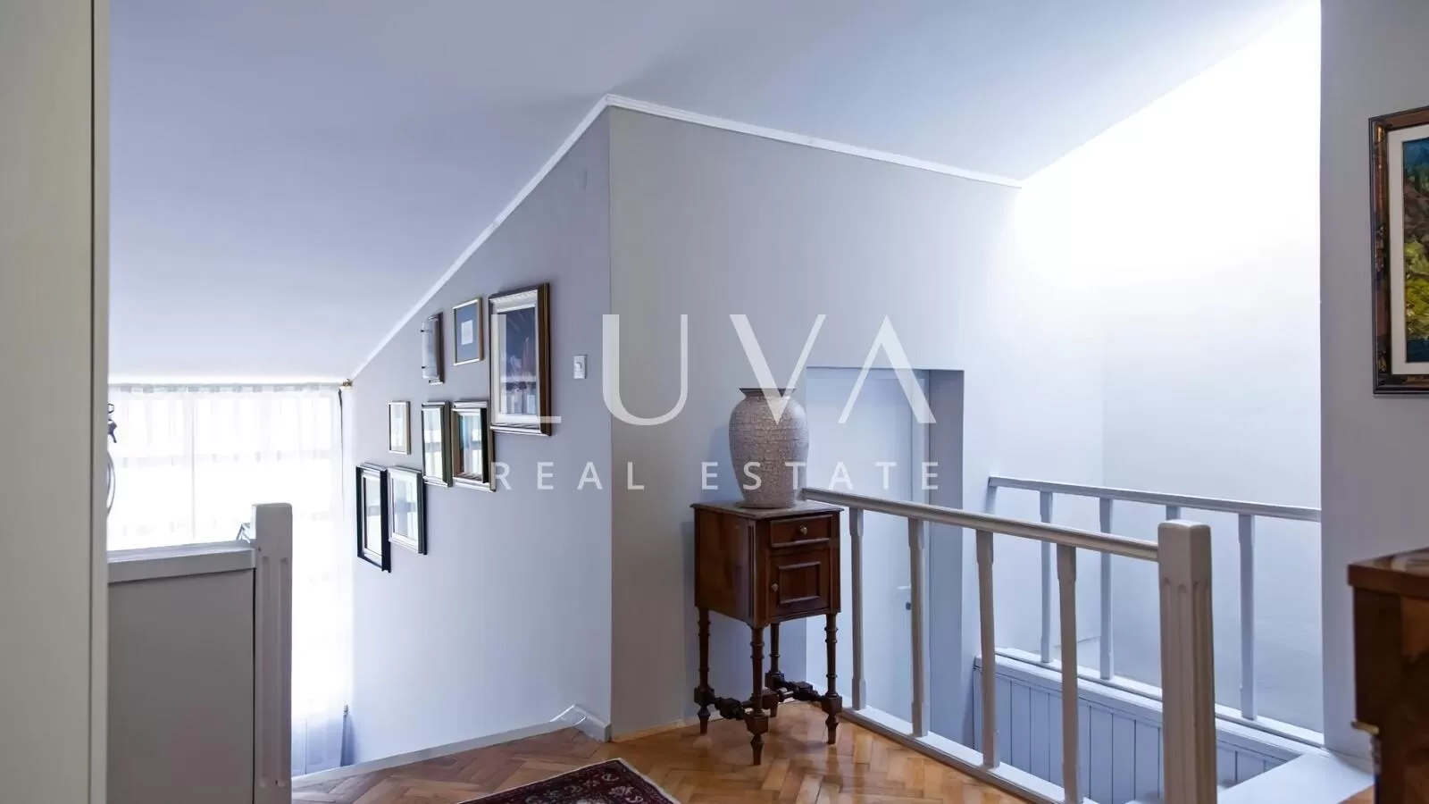 Pula, izvanredna apartmanska kuća s bazenom na prodaju
