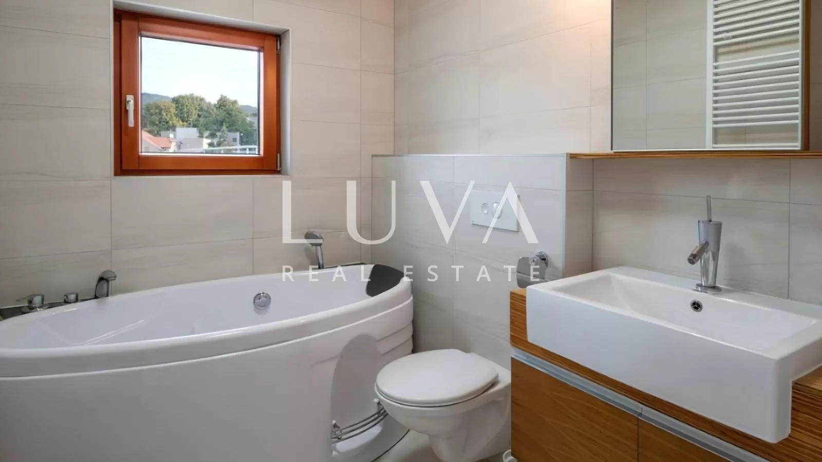 Šestine, 5- s stan u novogradnji na prodaju, 212m2 NKP