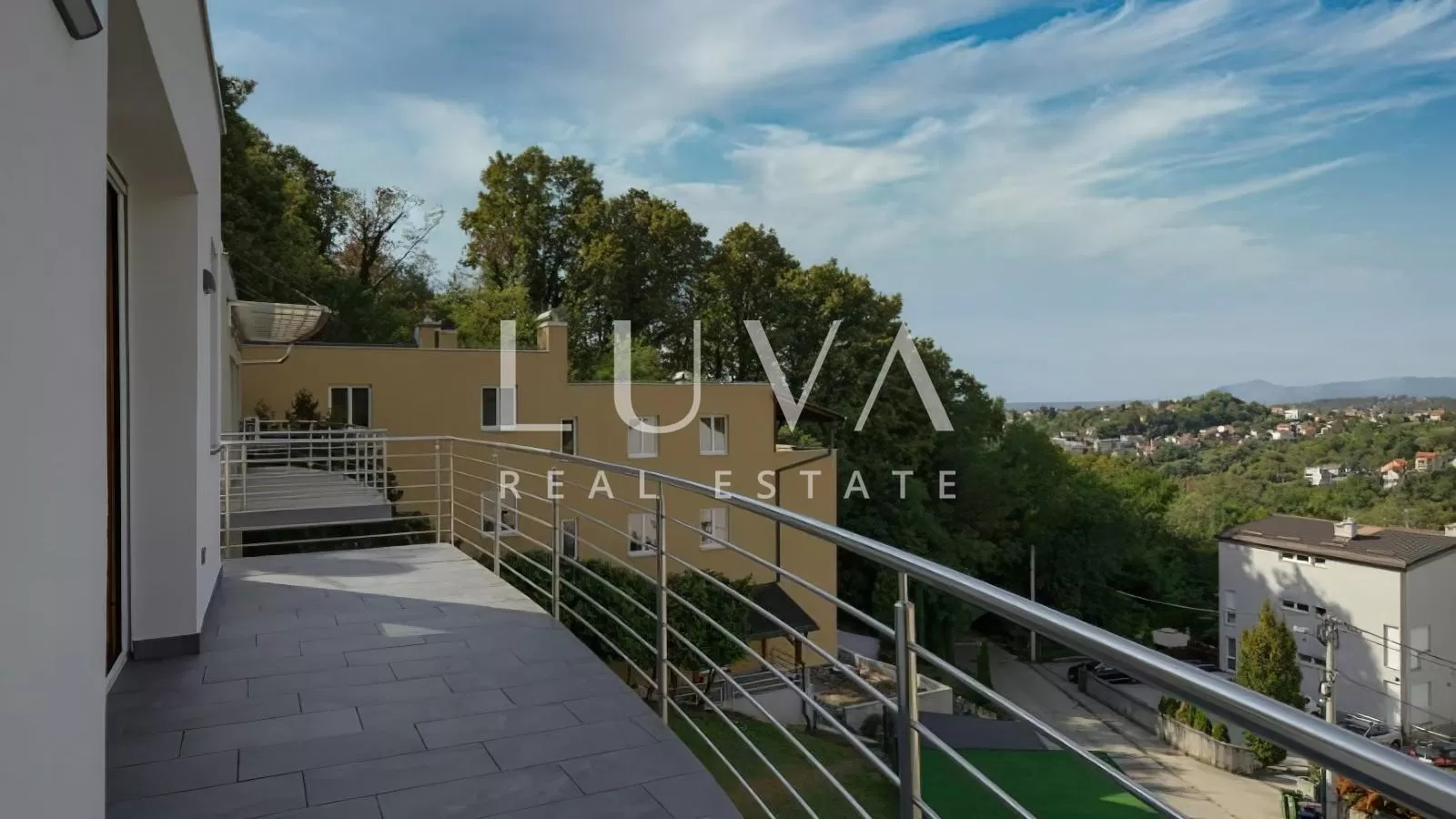 Šestine, 5- s stan u novogradnji na prodaju, 212m2 NKP