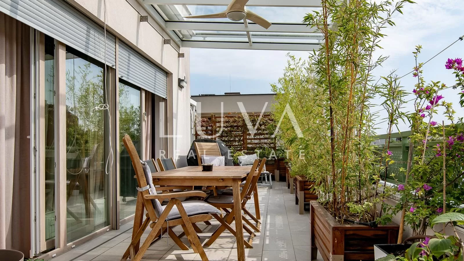 Stenjevec, Wohnung zum Verkauf, 93 m², vier Zimmer mit Terrasse und Parkplatz