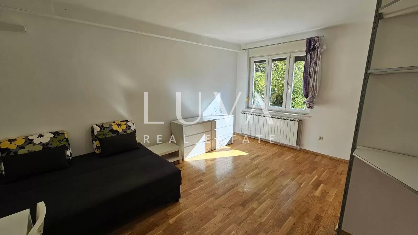 Novakova, Center, 30m² Apartment for Rent