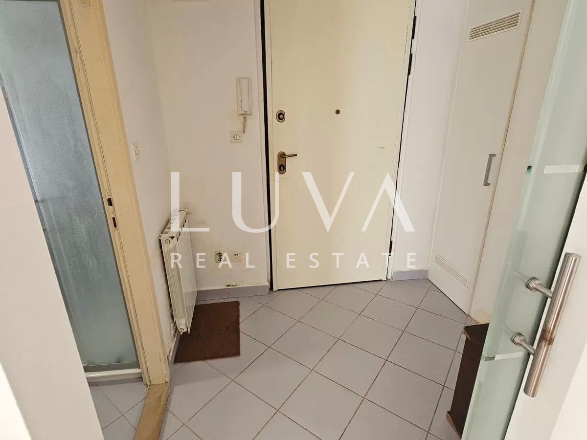 Novakova, Center, 30m² Apartment for Rent