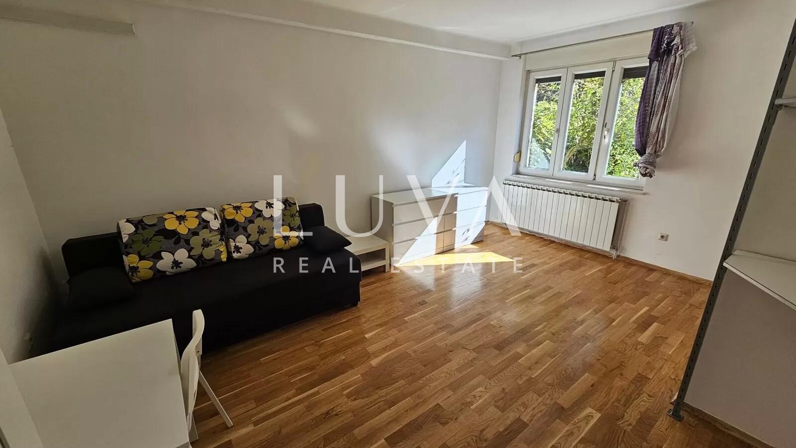Novakova, Center, 30m² Apartment for Rent