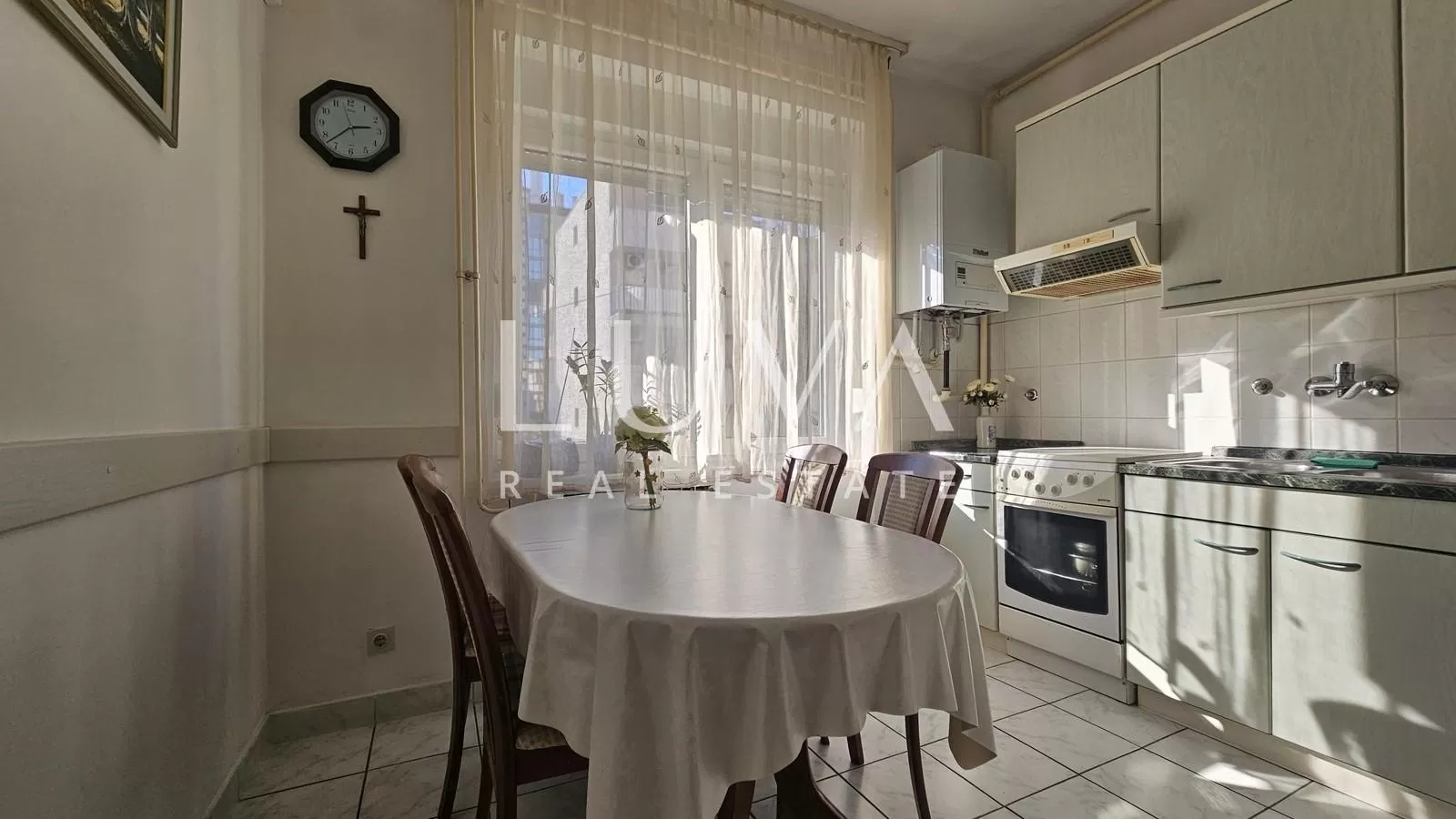 Zagreb, Trešnjevka, 2s stan 54,75m2 s garažom