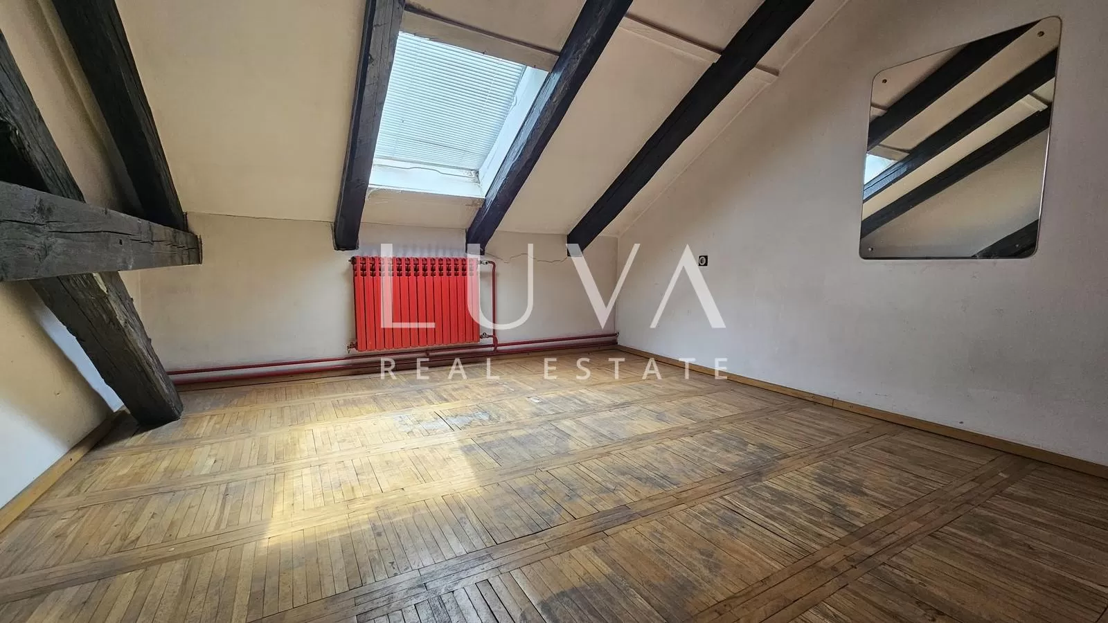Zentrum Zagreb, 228,56 m2 Maisonette zur Sanierung zu verkaufen