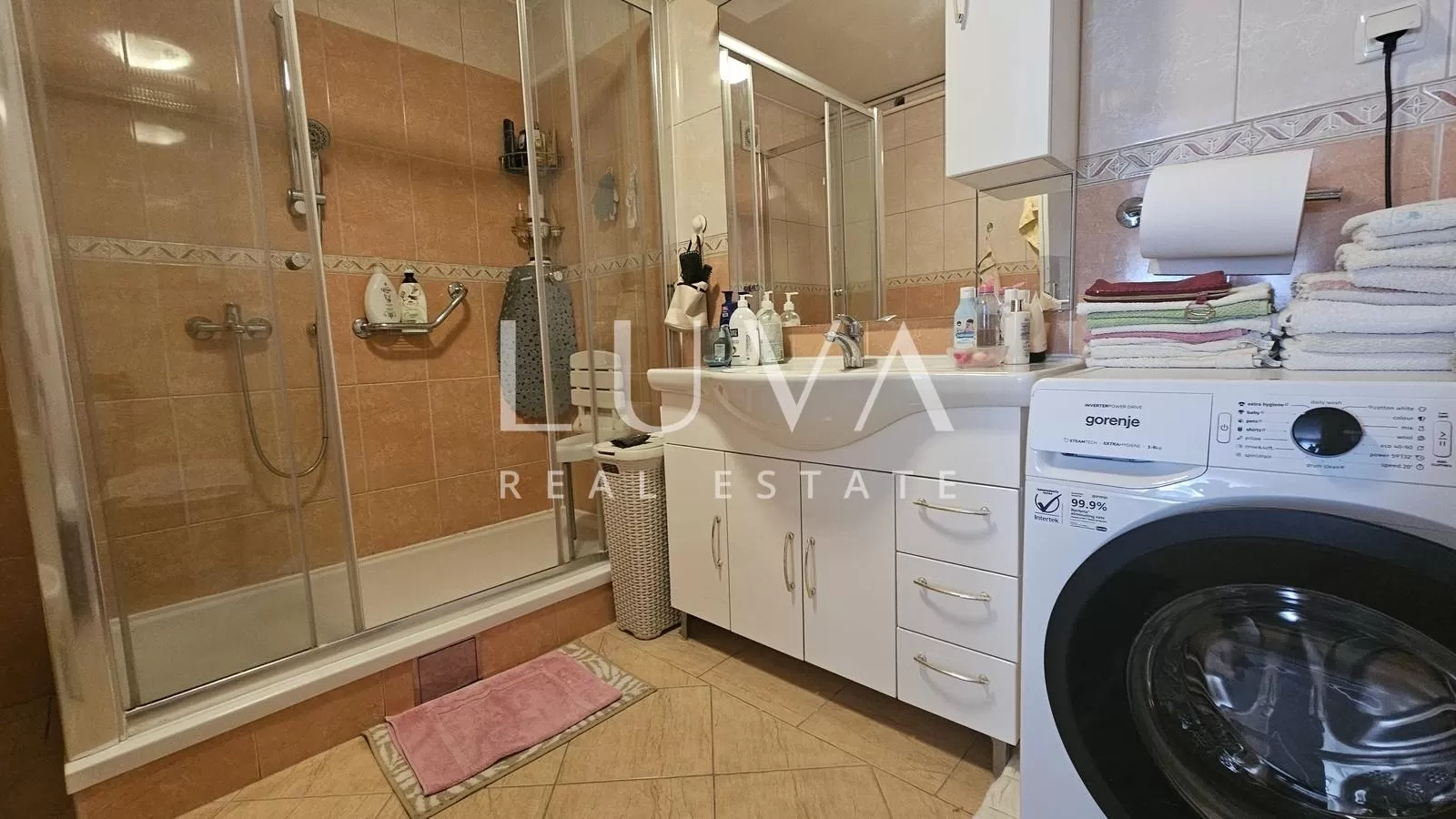 Geräumiges Familienhaus zu verkaufen, Lekenik, Pešćenica