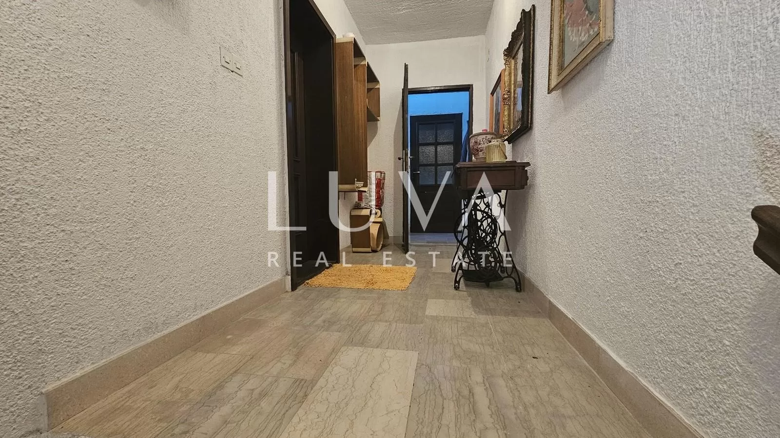 Geräumiges Familienhaus zu verkaufen, Lekenik, Pešćenica