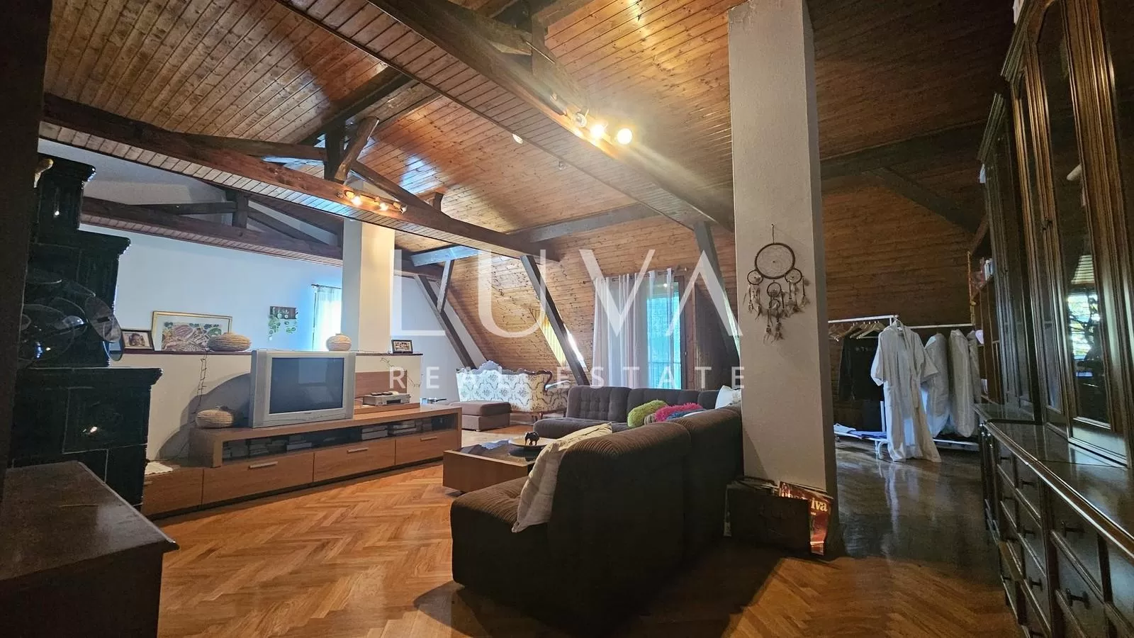 Geräumiges Familienhaus zu verkaufen, Lekenik, Pešćenica