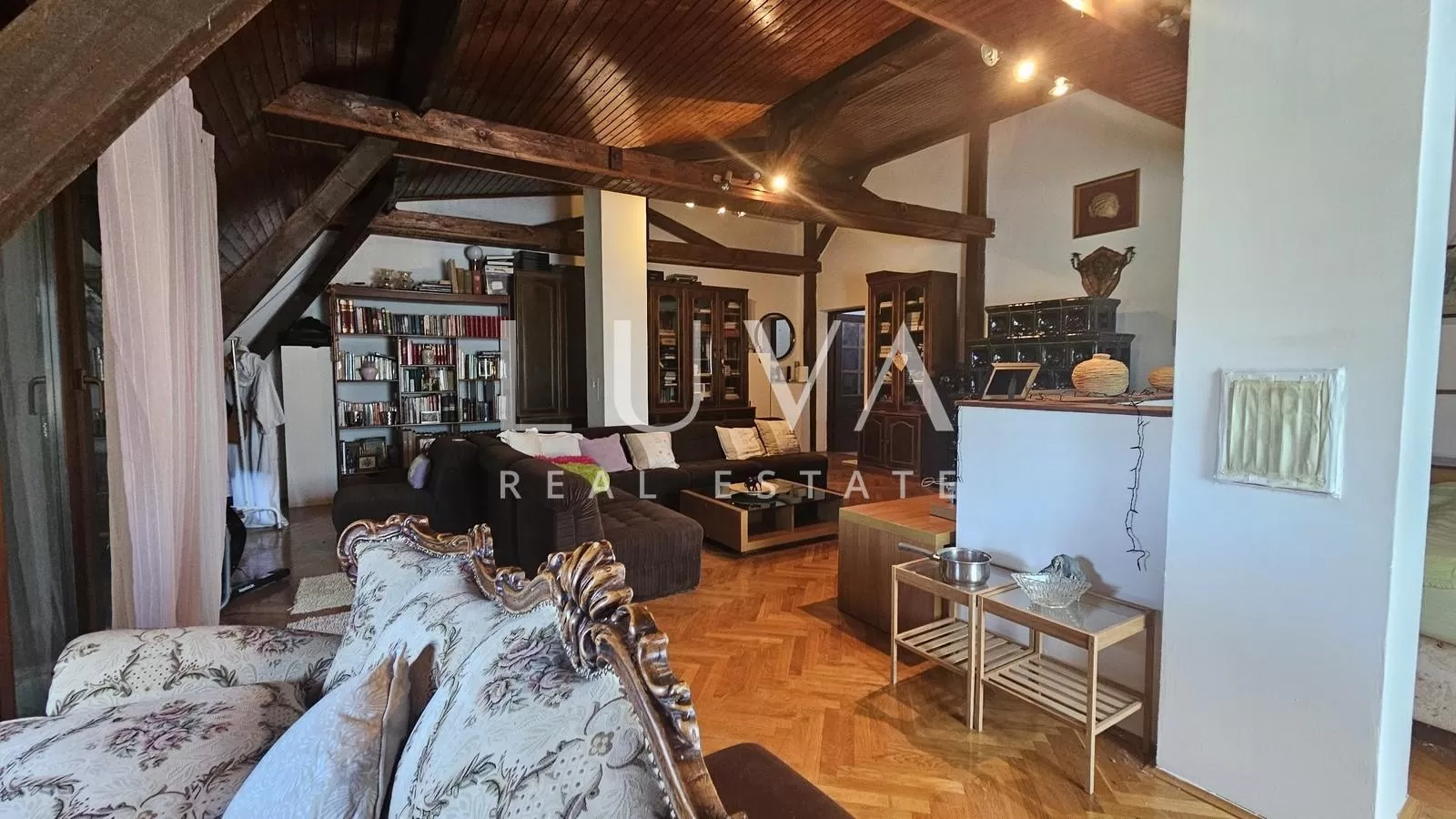 Geräumiges Familienhaus zu verkaufen, Lekenik, Pešćenica