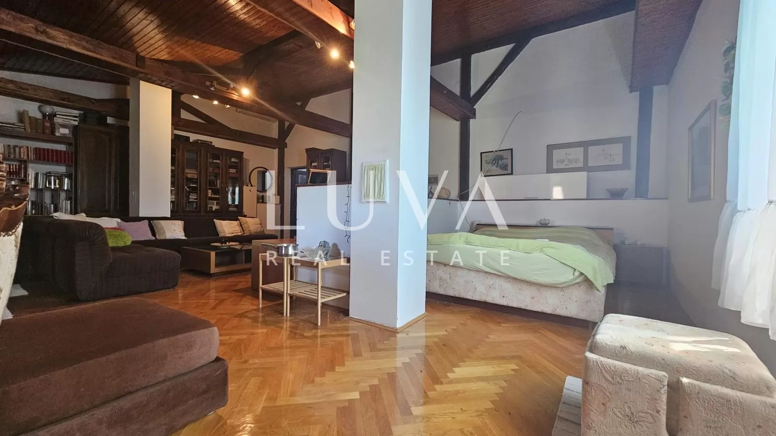 Geräumiges Familienhaus zu verkaufen, Lekenik, Pešćenica