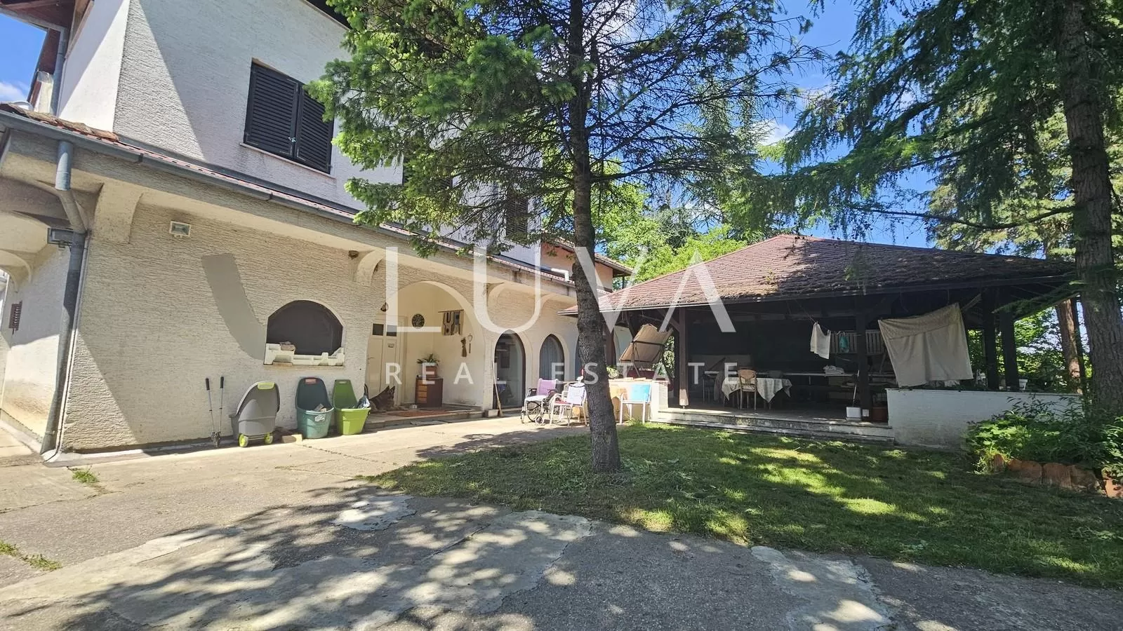 Geräumiges Familienhaus zu verkaufen, Lekenik, Pešćenica