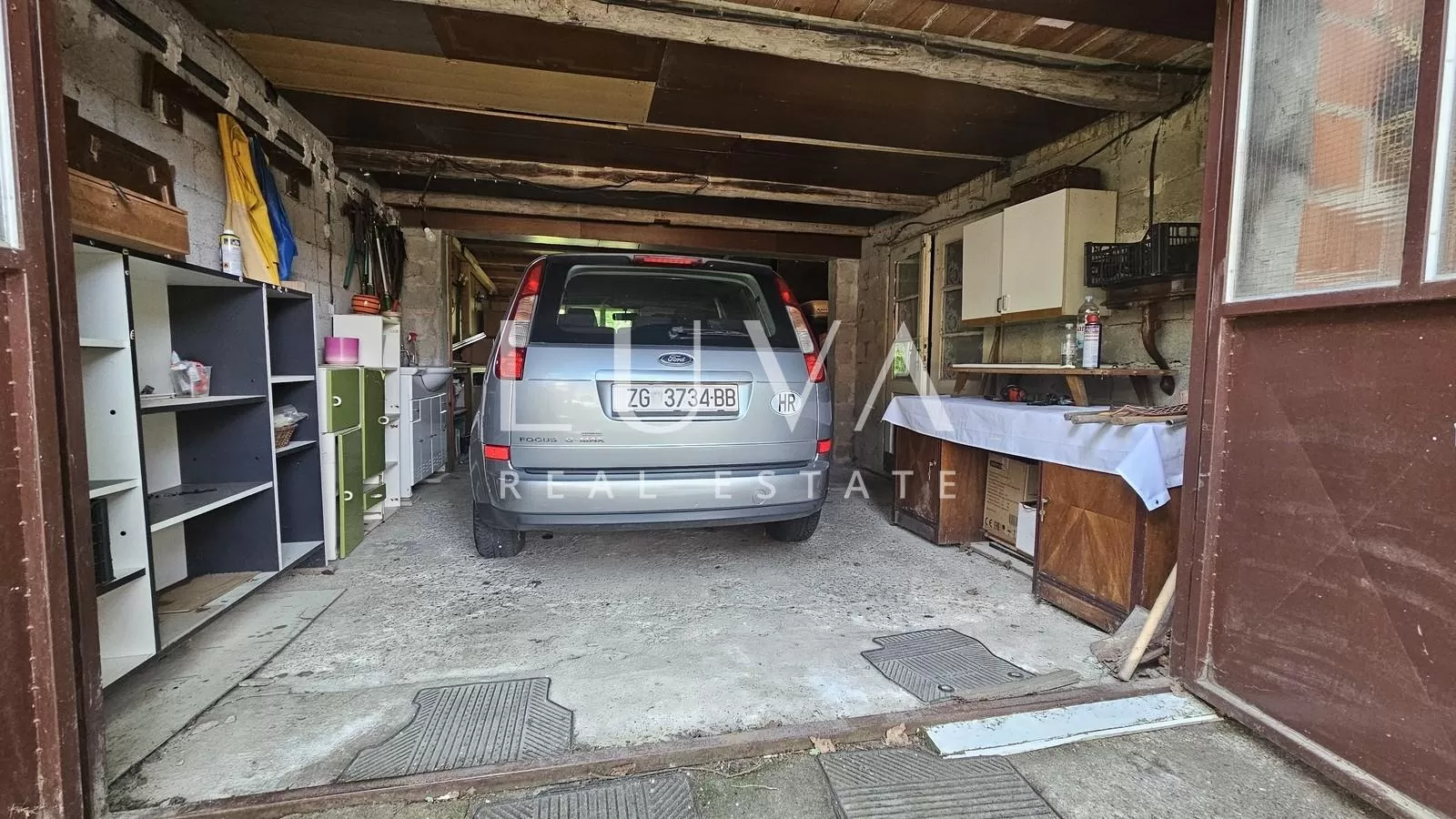 Geräumiges Familienhaus zu verkaufen, Lekenik, Pešćenica