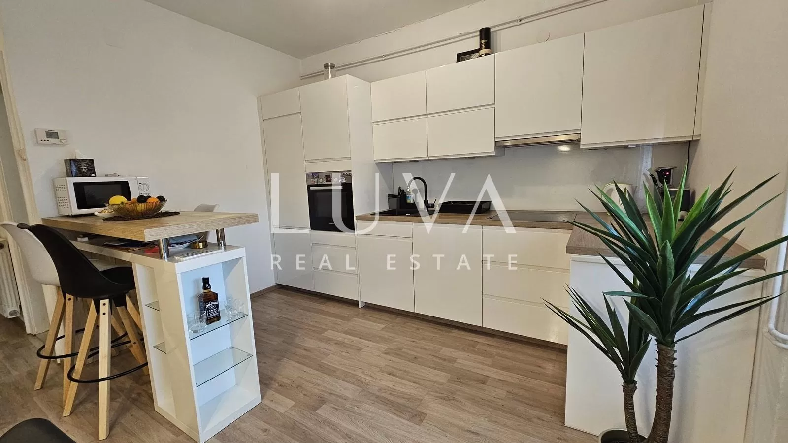 Zagreb, Donji Grad, 4-Zi.-Wohnung mit Dachterrasse, Verkauf