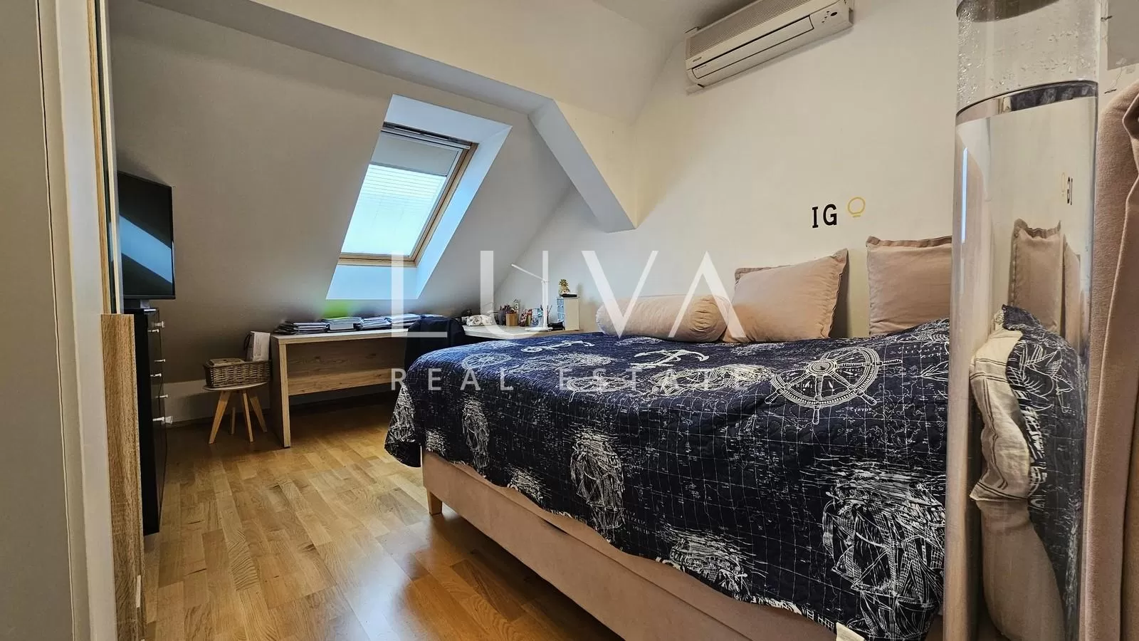 Zagreb, Donji Grad, 4-Zi.-Wohnung mit Dachterrasse, Verkauf