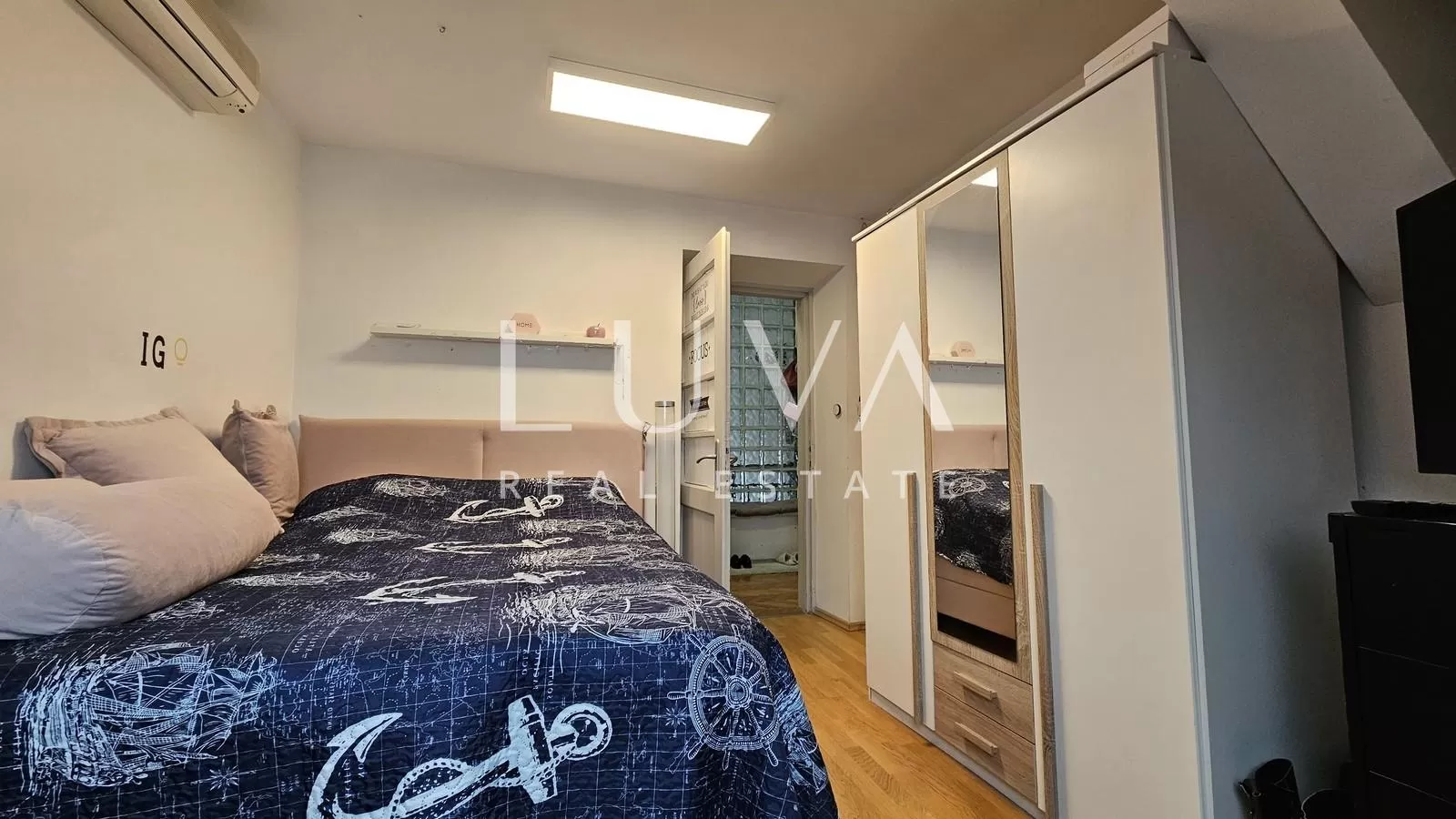 Zagreb, Donji Grad, 4-Zi.-Wohnung mit Dachterrasse, Verkauf