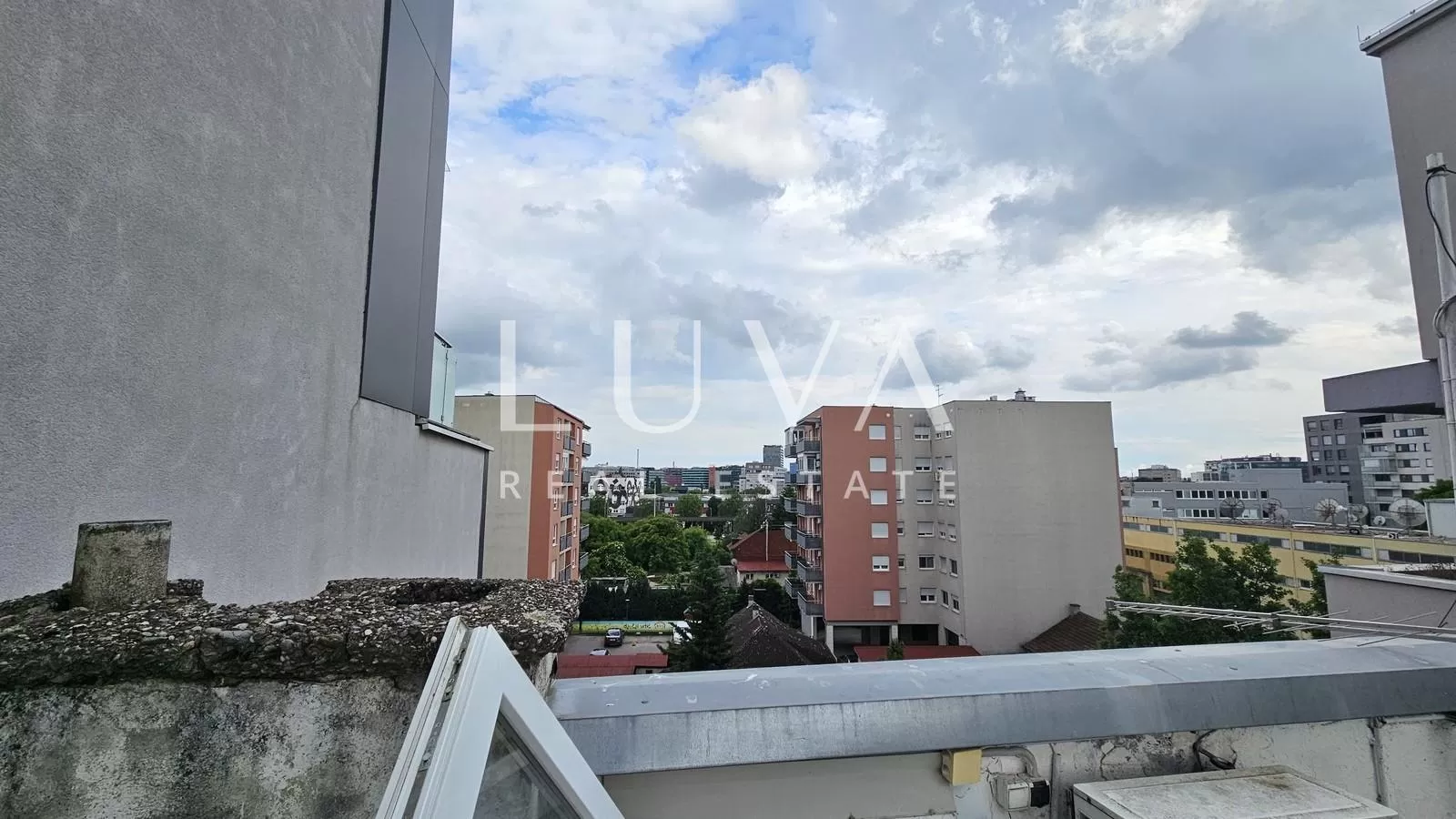 Zagreb, Donji Grad, 4-Zi.-Wohnung mit Dachterrasse, Verkauf