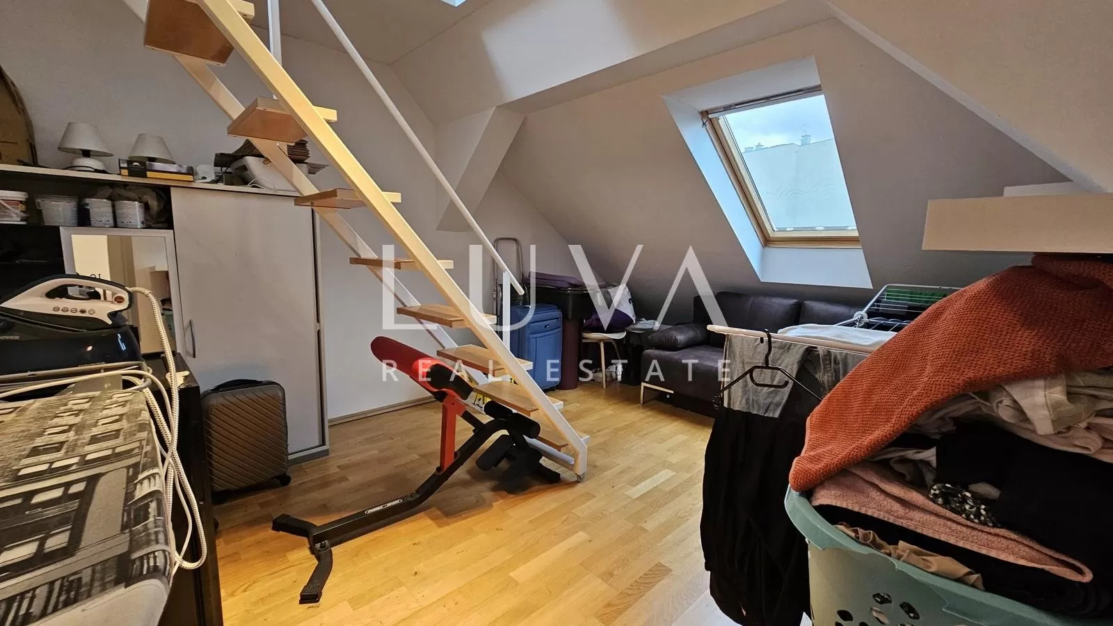 Zagreb, Donji Grad, 4-Zi.-Wohnung mit Dachterrasse, Verkauf