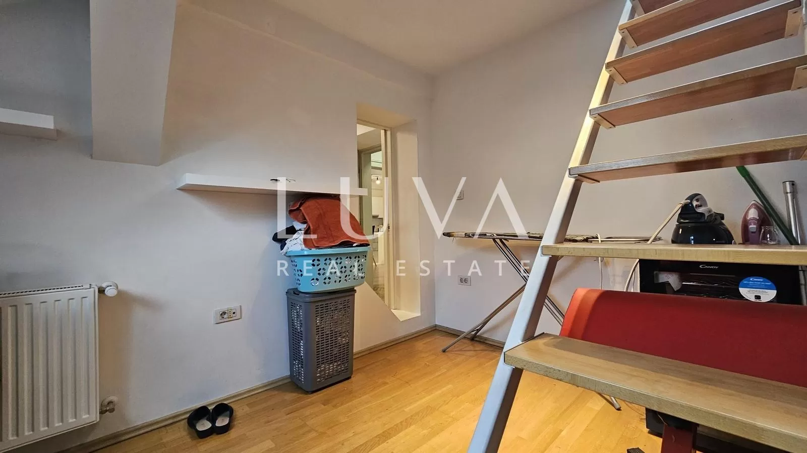 Zagreb, Donji Grad, 4-Zi.-Wohnung mit Dachterrasse, Verkauf
