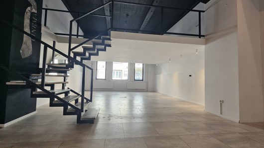 Zagreb, Ilica, poslovni prostor 130m2 za najam