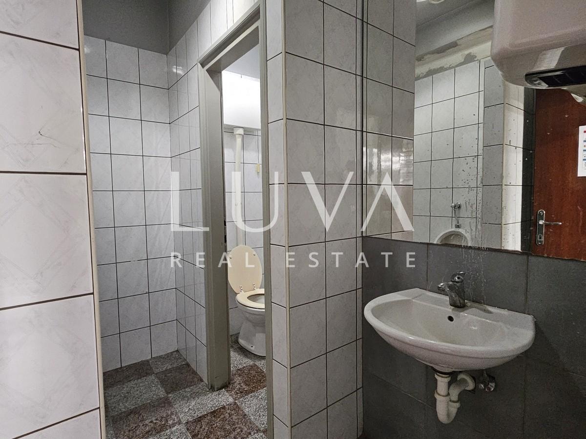 Zagreb Travno, prime commercial space 240m2 + terrace 64m2