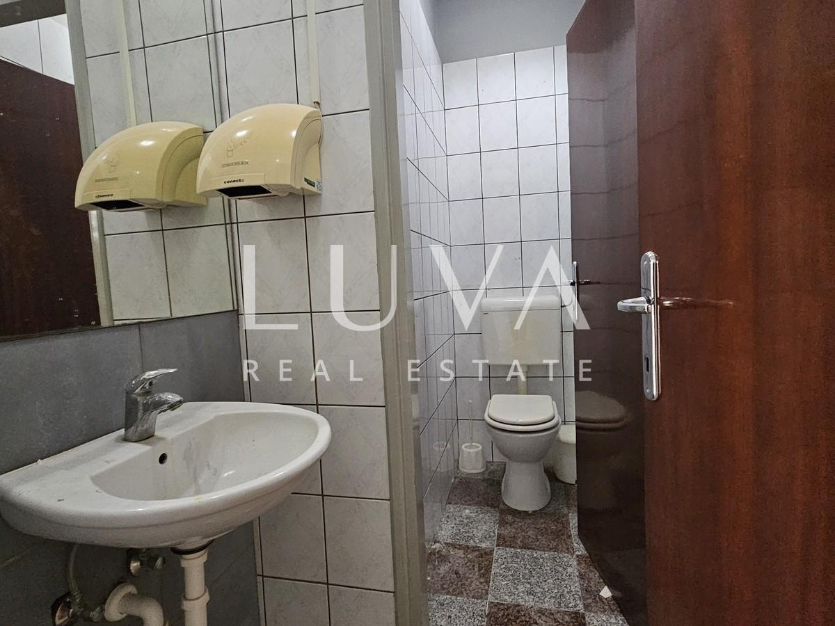 Zagreb Travno, prime commercial space 240m2 + terrace 64m2