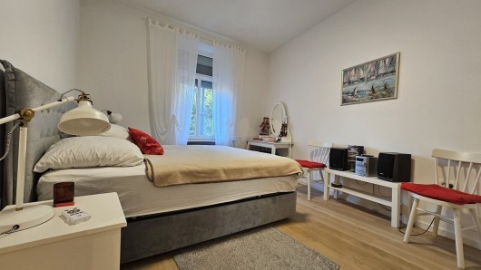 Charming 1BR Apartment 52m2 for Rent – Zagreb, Ribnjak