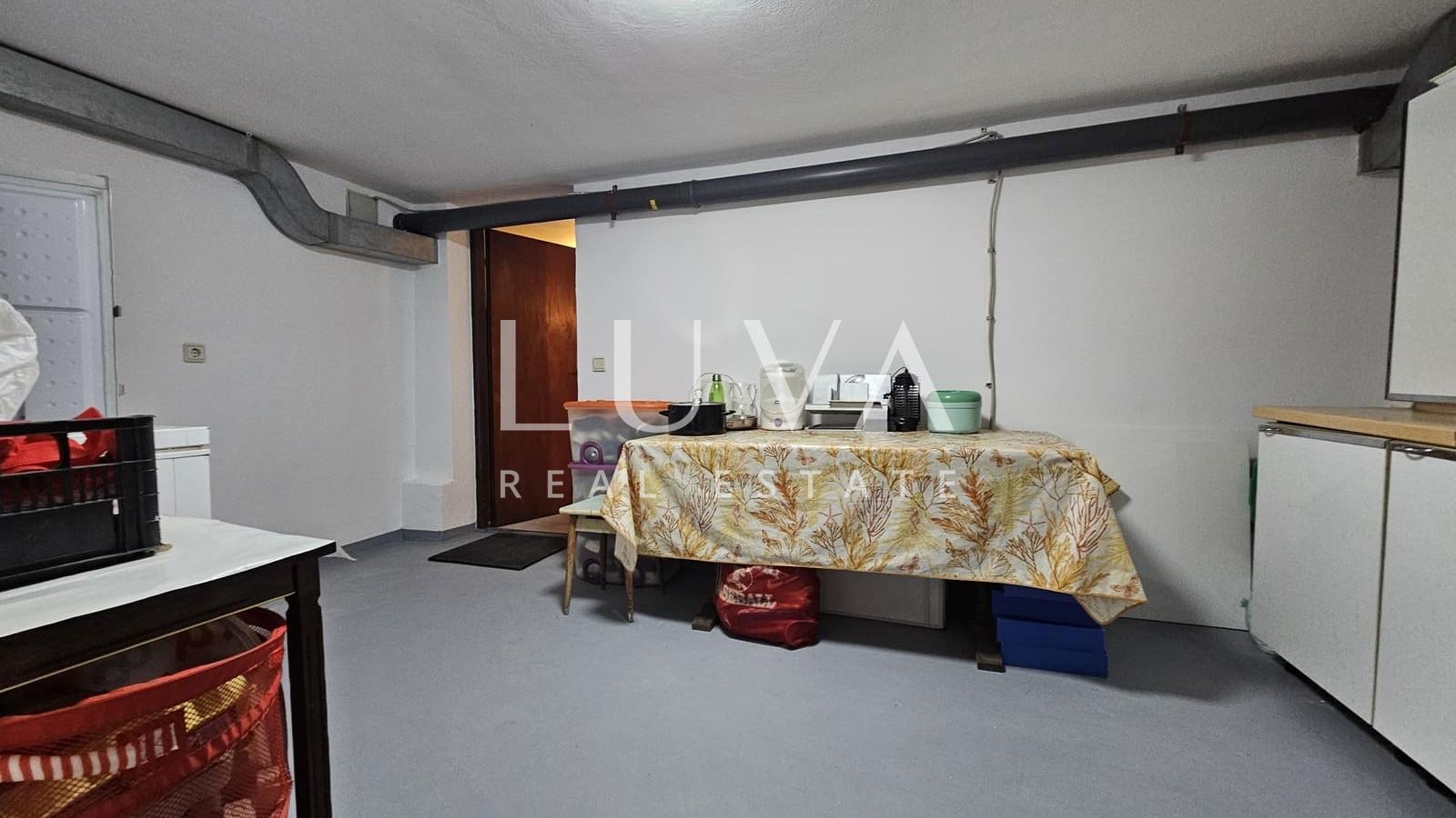 Zagreb Dugave terraced house 230 m2 + garden for sale