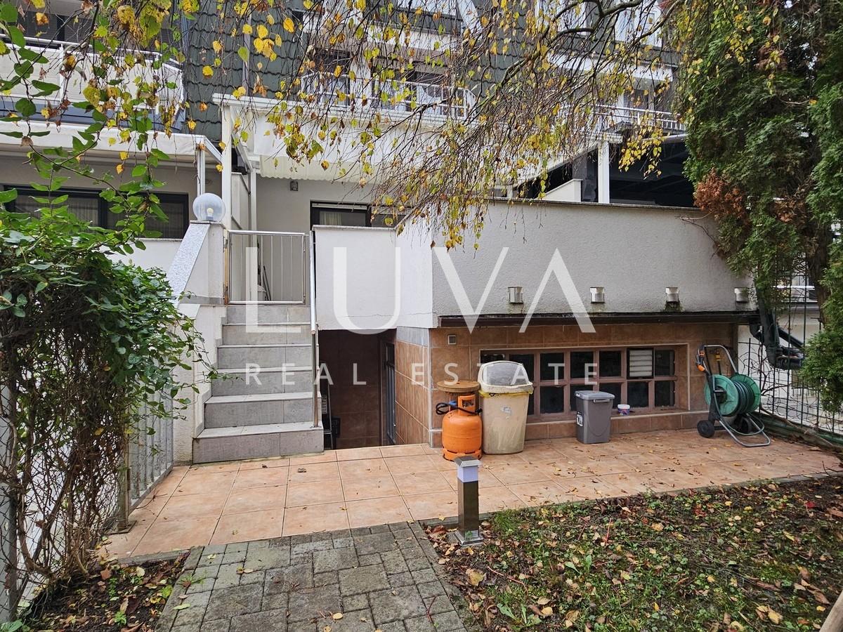 Zagreb Dugave terraced house 230 m2 + garden for sale