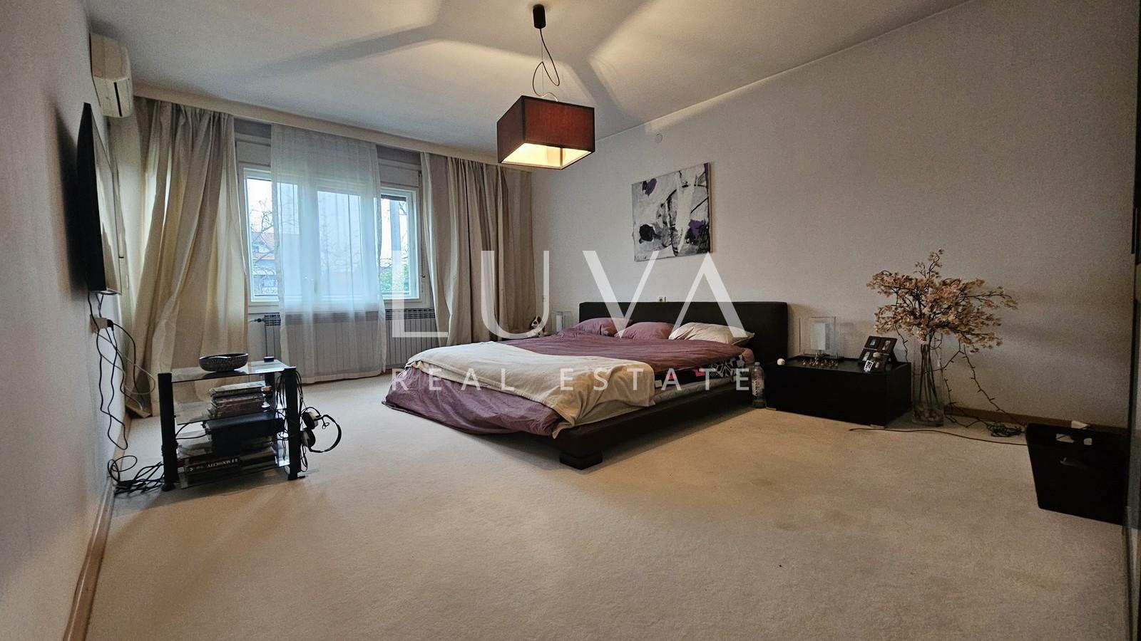 Zagreb, Lašćina, kuća 350m2 s dvorištem, prodaja