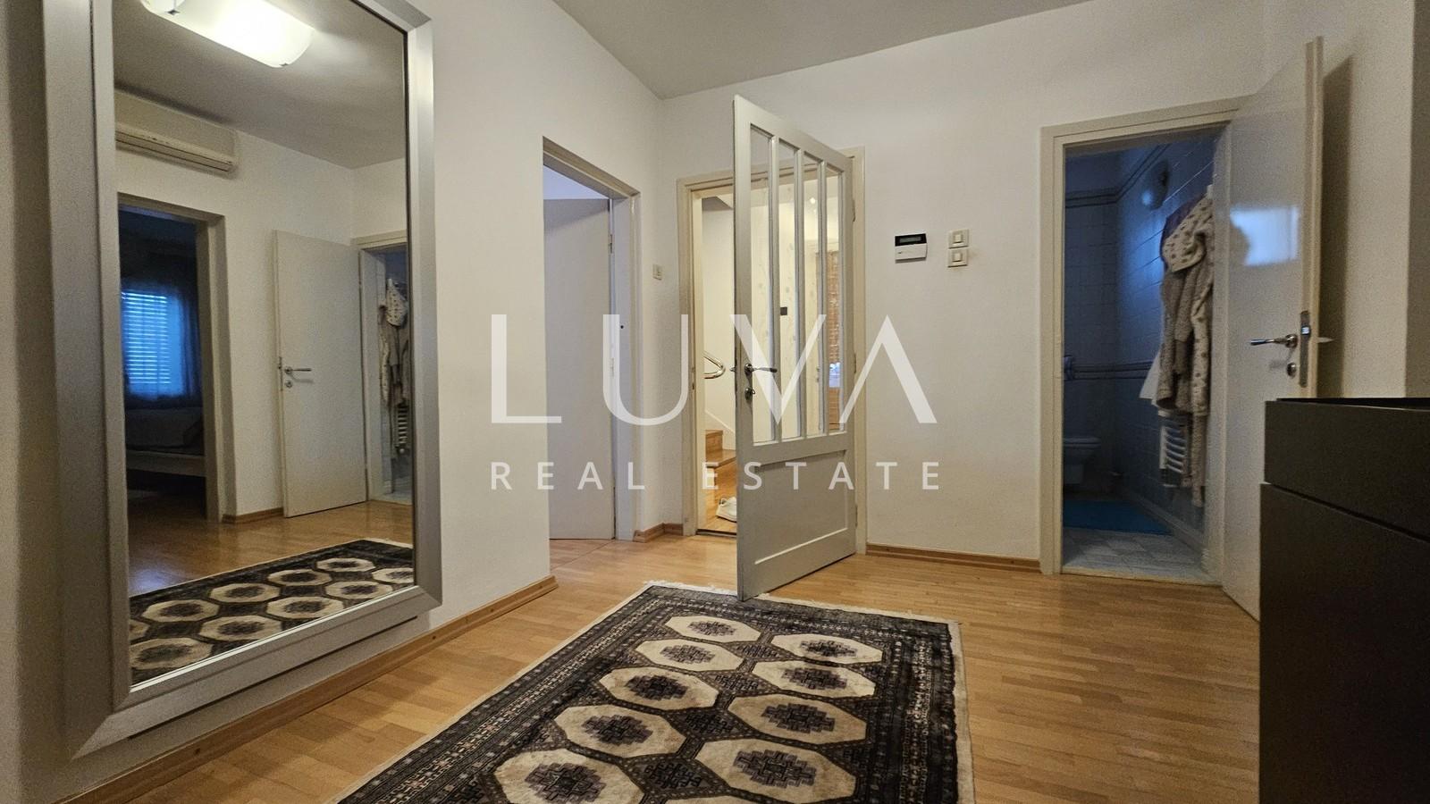 Zagreb, Lašćina, kuća 350m2 s dvorištem, prodaja