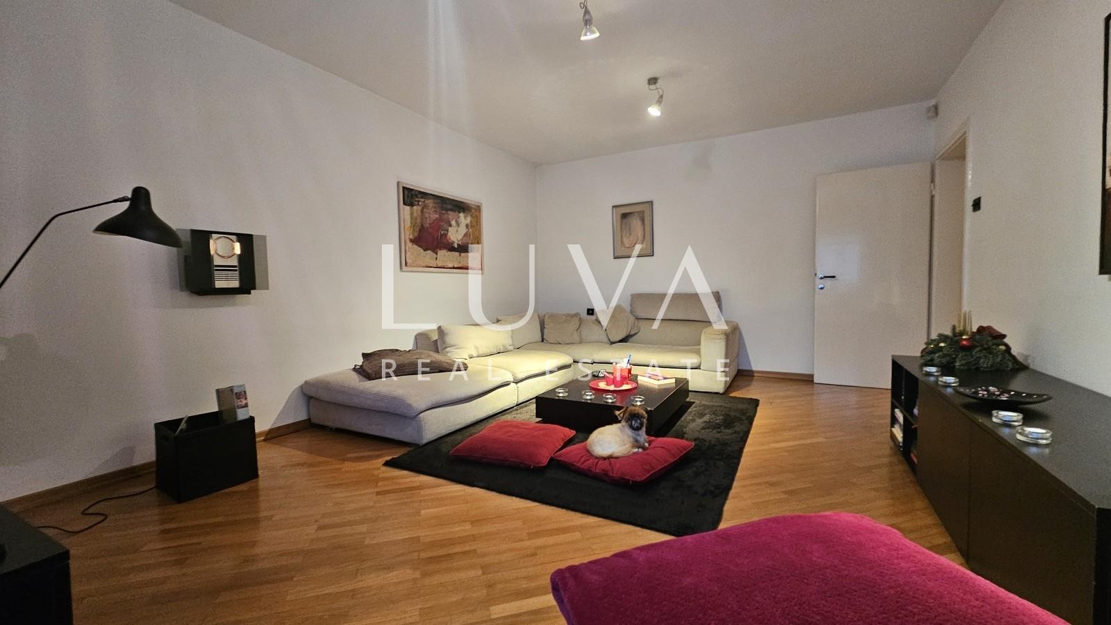 Zagreb, Lašćina, kuća 350m2 s dvorištem, prodaja