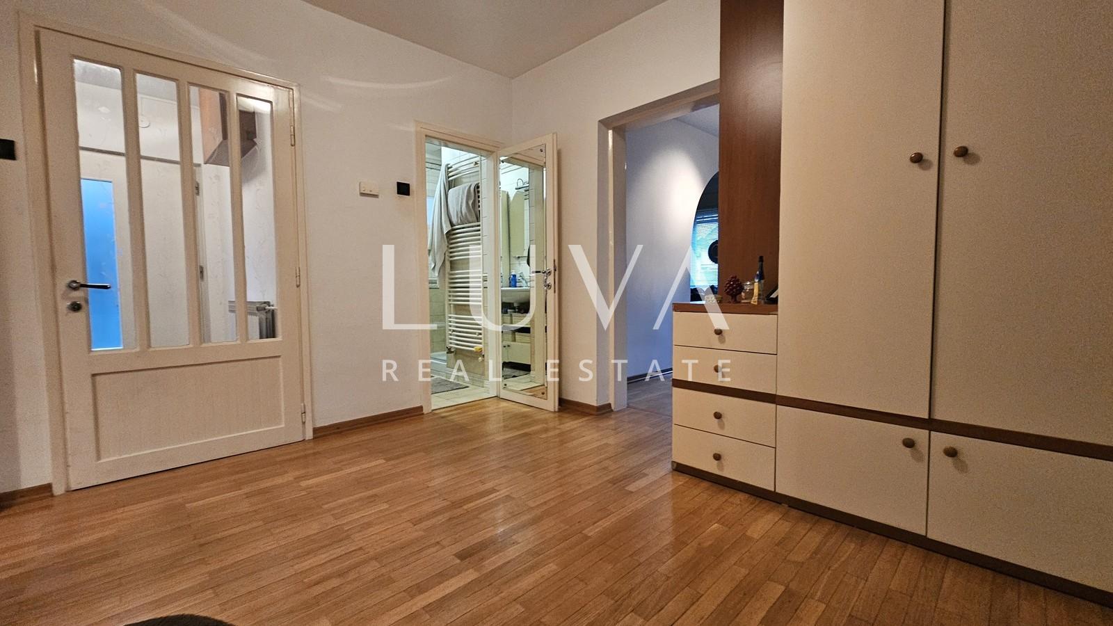 Zagreb, Lašćina, kuća 350m2 s dvorištem, prodaja