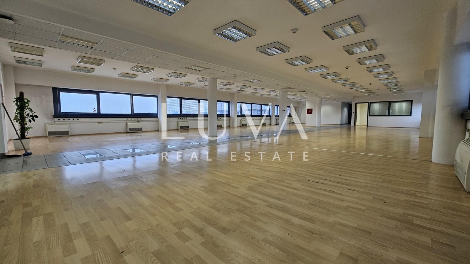Zagreb Borongaj 734 m2 commercial space for rent