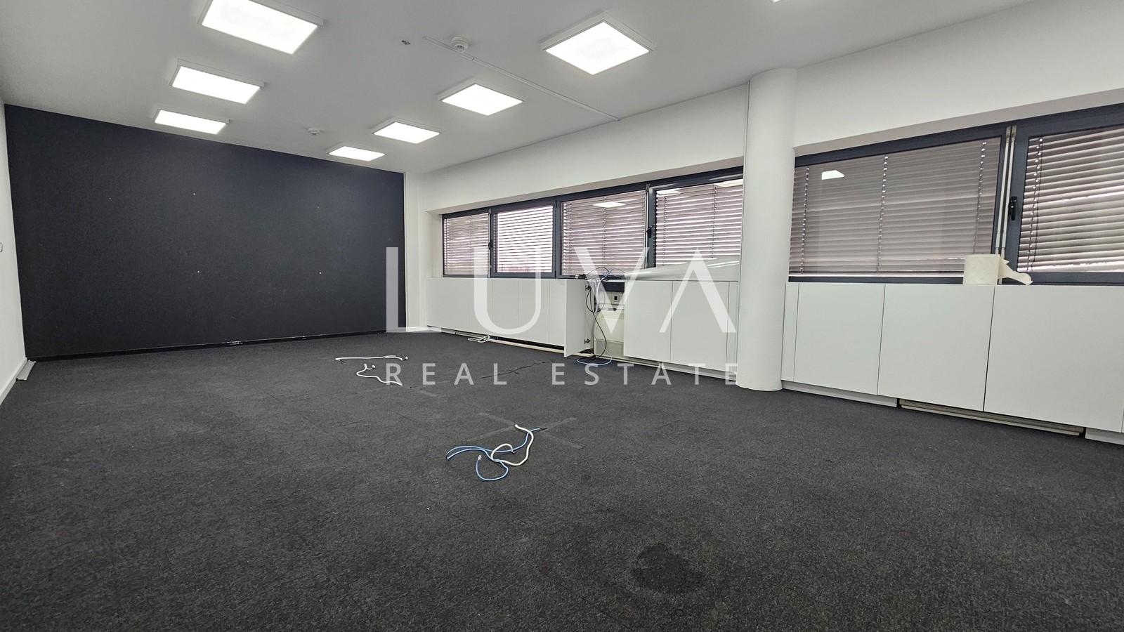 Zagreb Borongaj 734 m2 commercial space for rent