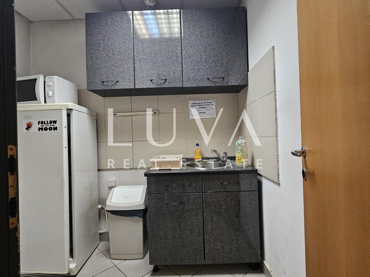 Zagreb Borongaj 734 m2 commercial space for rent