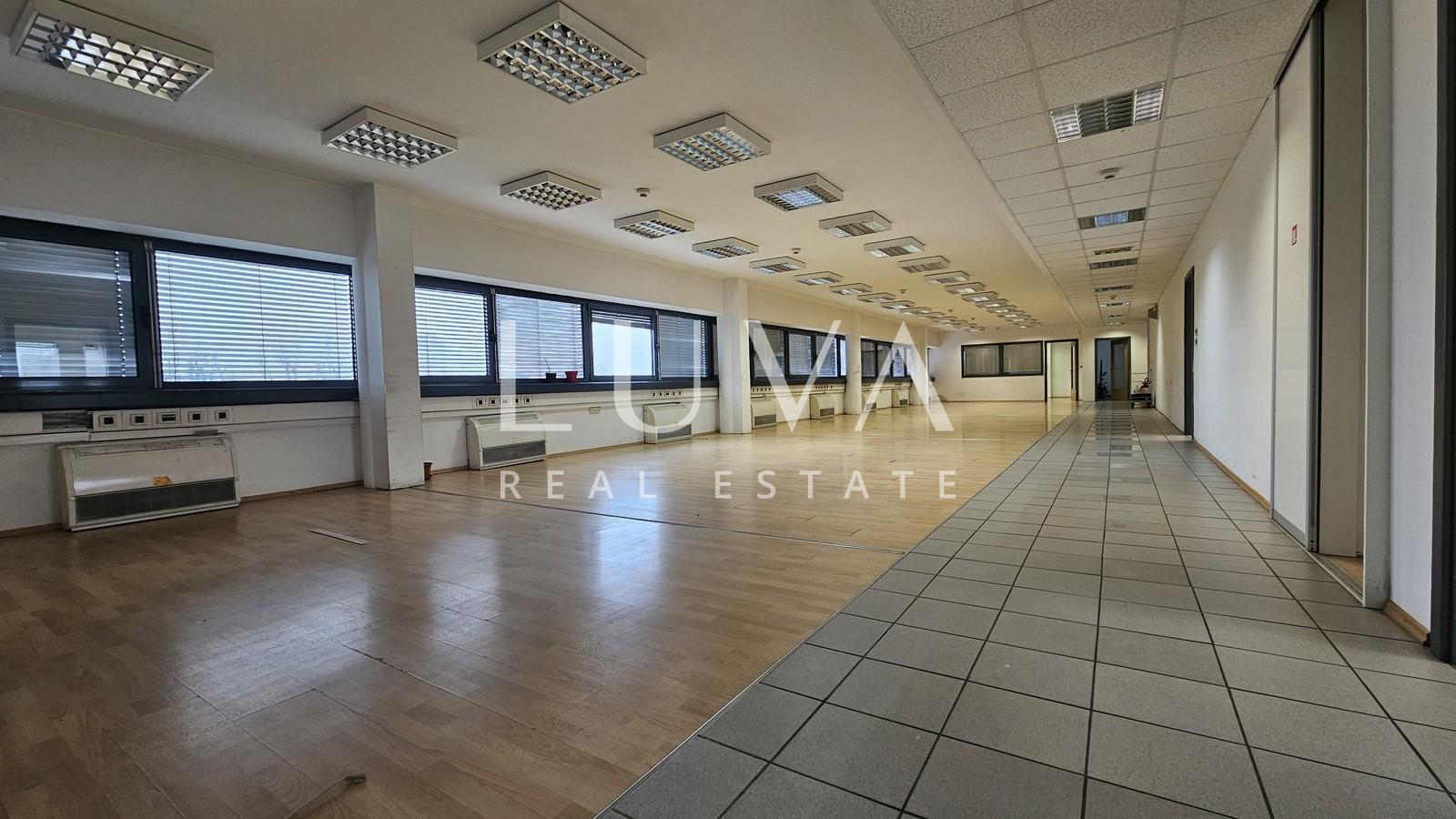 Zagreb Borongaj 734 m2 commercial space for rent