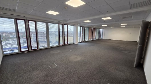 Zagreb, Novi Zagreb, office space 150–600 m² for rent
