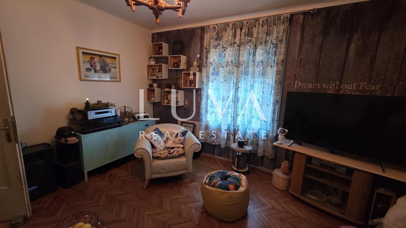 Zagreb, Pantovčak – 3-room apartment, 73 m², garage, for renovation, for sale