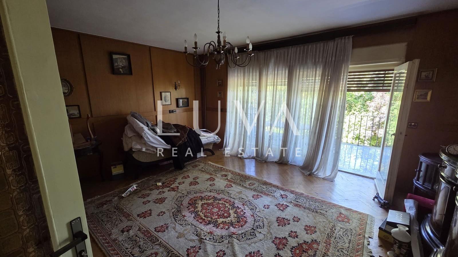 Zagreb, Tuškanac, semi detached house for renovation for sale