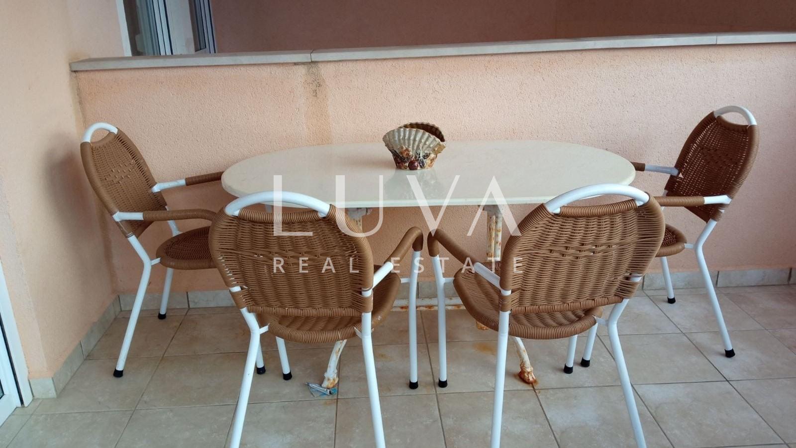 Pag, Novalja, dvosoban stan s pogledom na more, 58 m2