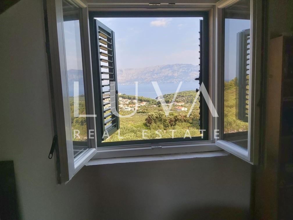 Brač, Povlja, Grundstück mit Olivenhain und Meerblick, 3839 m2