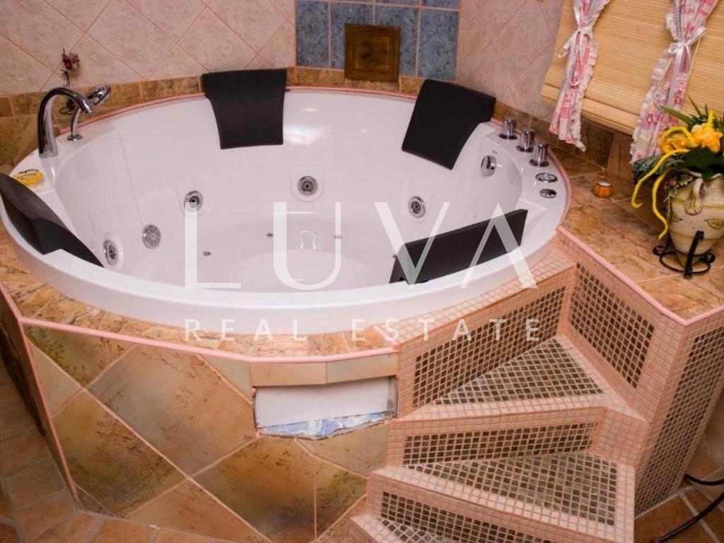 Tuhelj, Klanjec, mini hotel with restaurant and wellness, 1000 m²