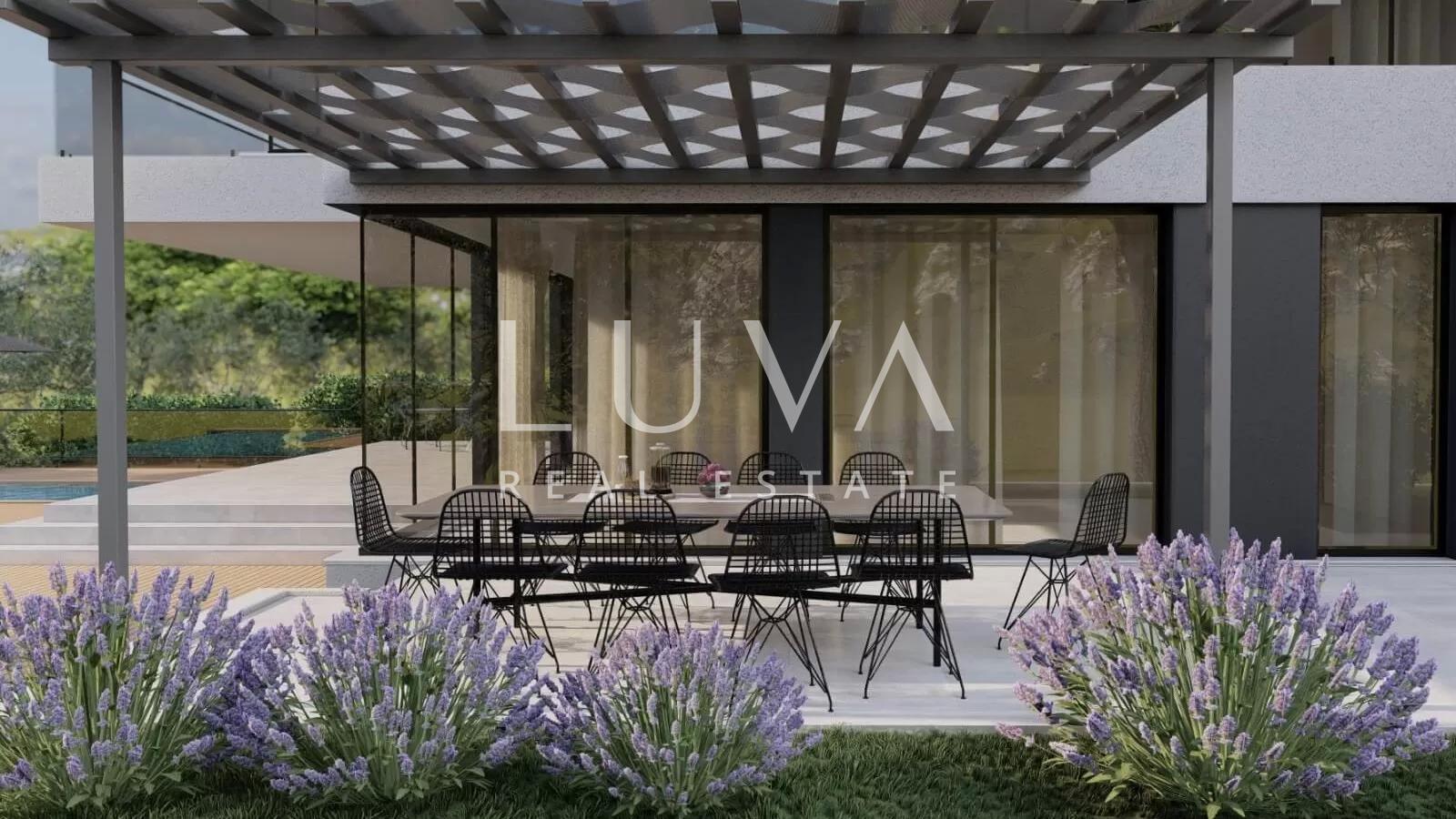 Rogoznica, Grundstück mit Projekt zum Bau einer Luxusvilla und Baugenehmigung