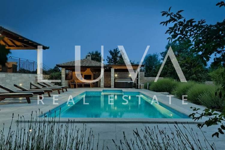 Istra, Štokovci, kuća s bazenom i minigolf igralištem, 290 m2