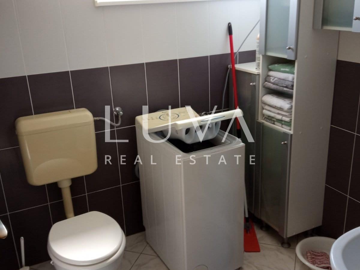 Pag, Novalja, dvosoban stan s pogledom na more, 58 m2