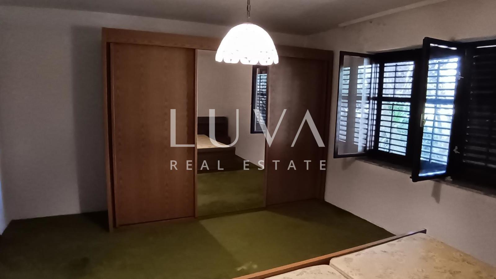 Poreč, Kukci, house with pool, 330 m²