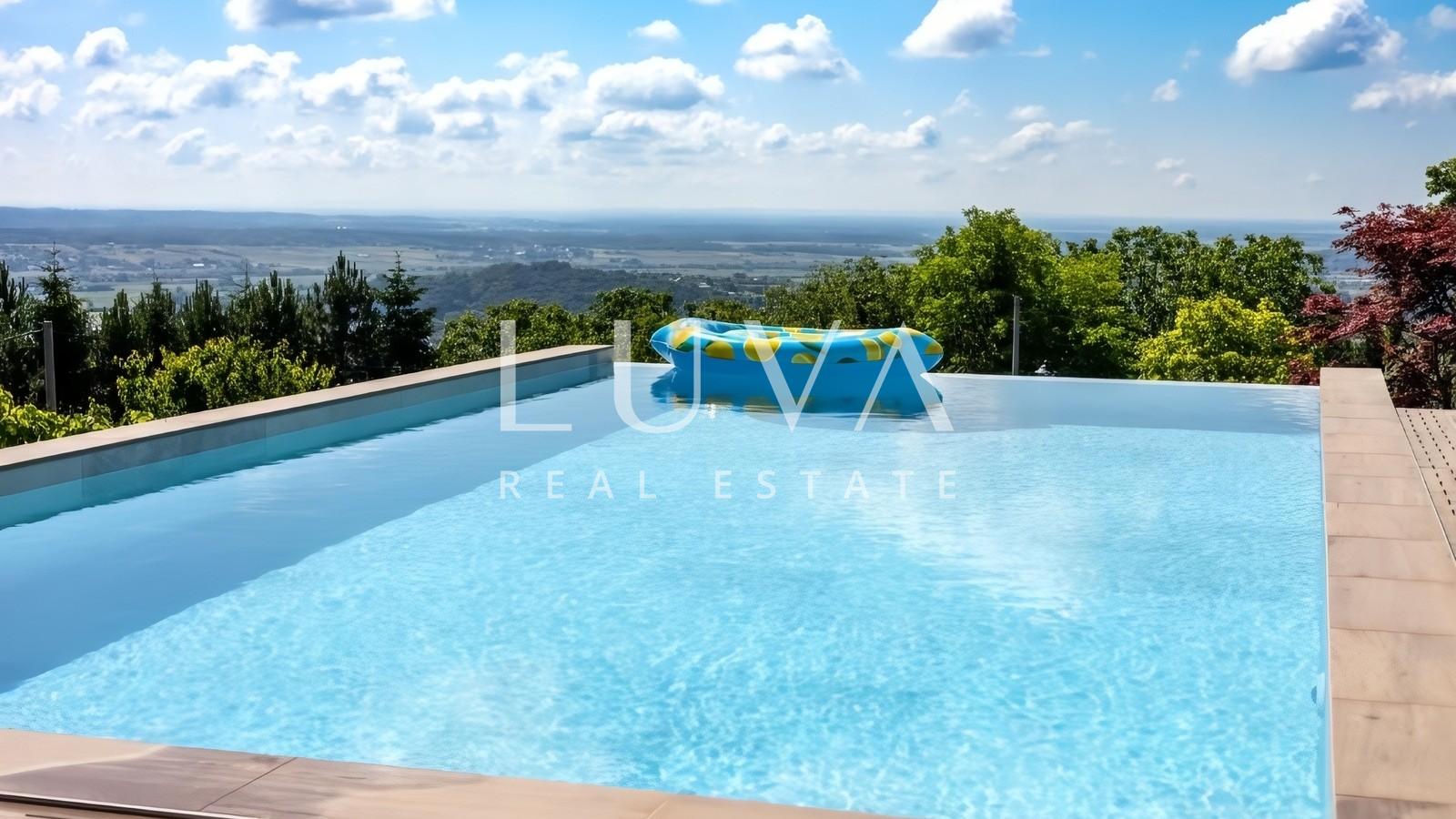Sveti Ivan Zelina, unique house with a pool and a view for sale