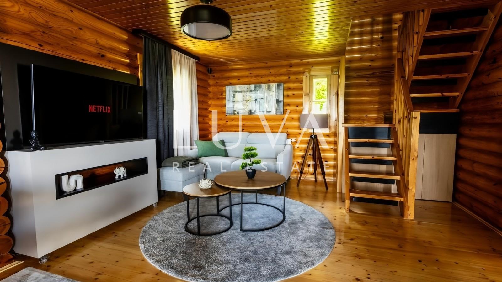 Sveti Ivan Zelina, unique house with a pool and a view for sale