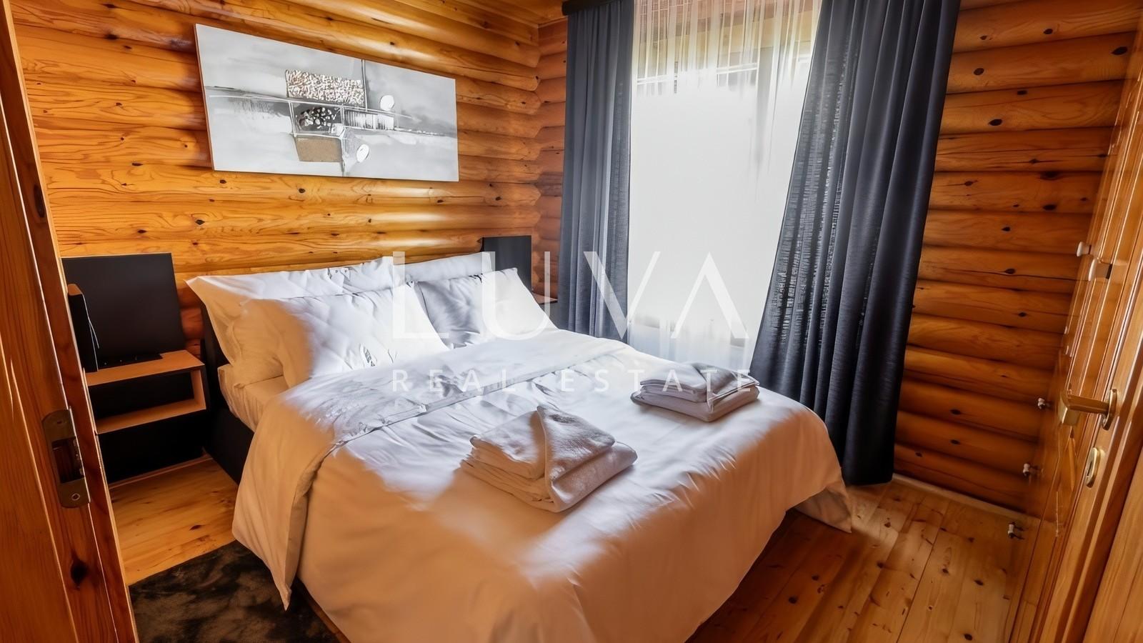 Sveti Ivan Zelina, unique house with a pool and a view for sale